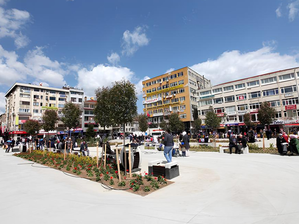 Ümraniye Kent Meydanı